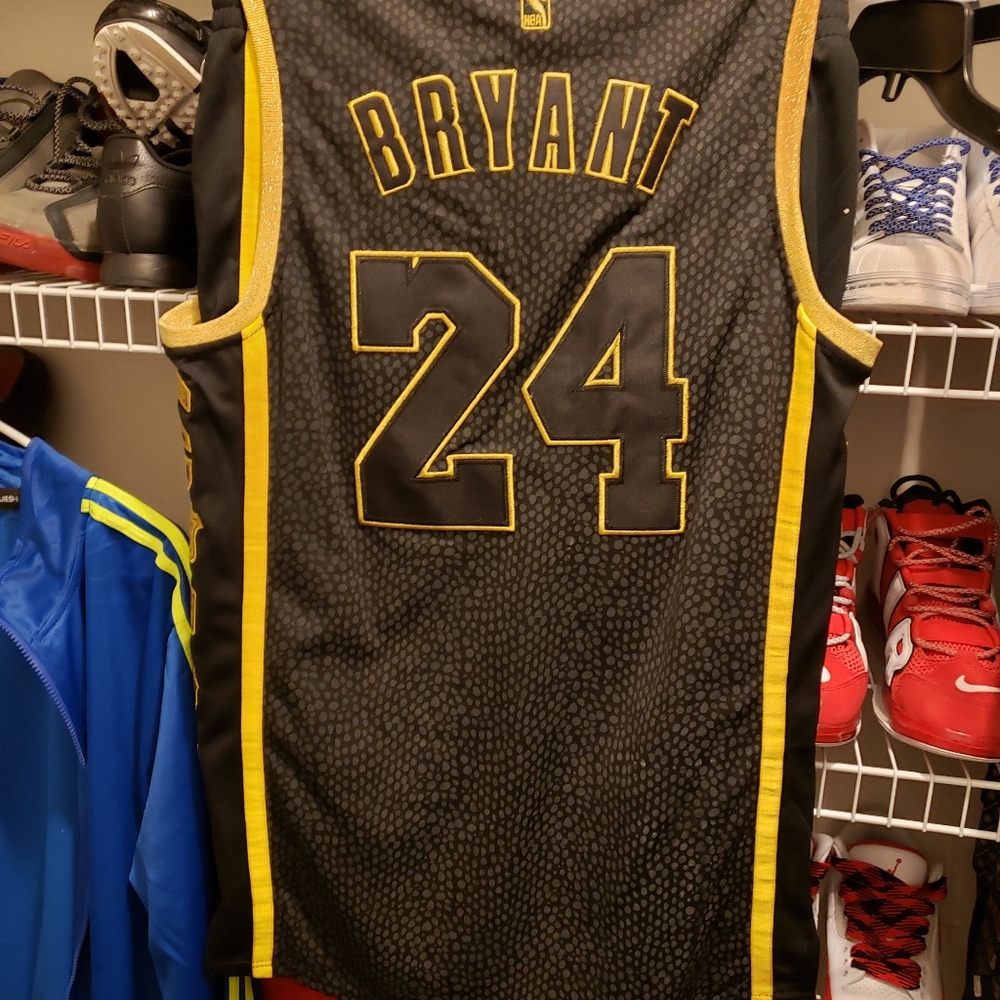 Kobe Bryant Jersey...